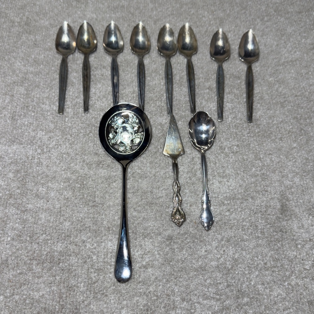 Vintage Set Silverplated Spoons Serving 11 Pieces English Italy Regency Feminine
